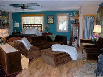 River House Bed And Breakfast Nine Mile Falls Exteriér fotografie